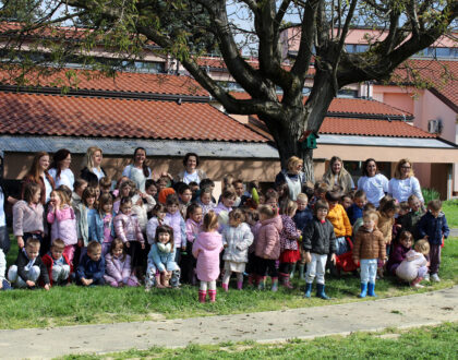 "Za zelenu mladost" uređenje dvorišta područnog objekta Alojzija Stepinca