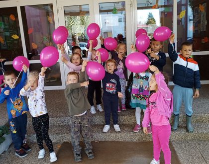 MJESEC BORBE PROTIV RAKA DOJKE  PRIGODNO OBILJEŽEN U DV BJELOVAR