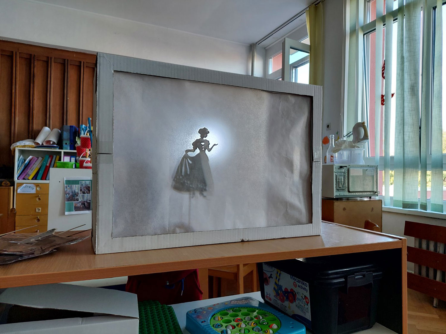 MJESEC KNJIGE U "JABUČICAMA"